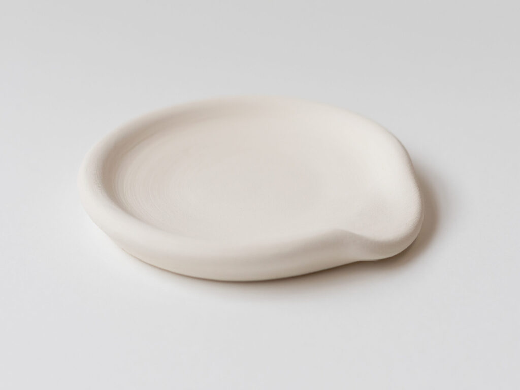 Repose-cuillère en céramique décoré